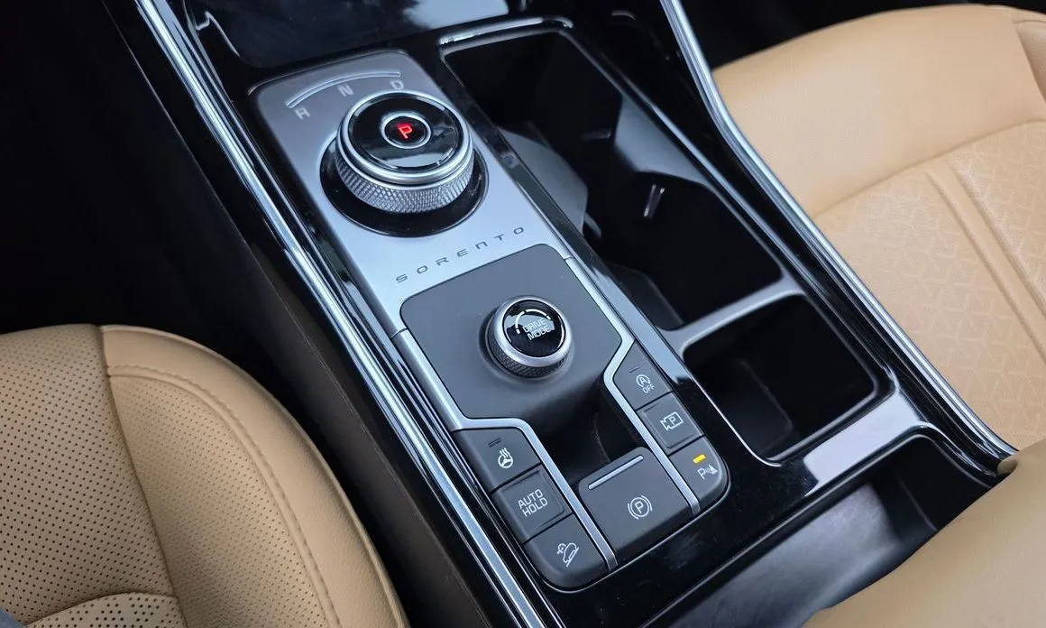 Kia Sorento 2023 из KR, фото 3