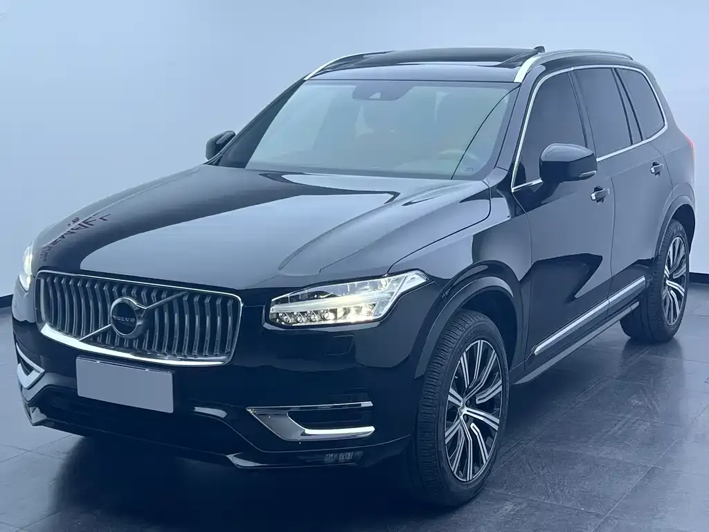 Volvo XC90 — фото 1