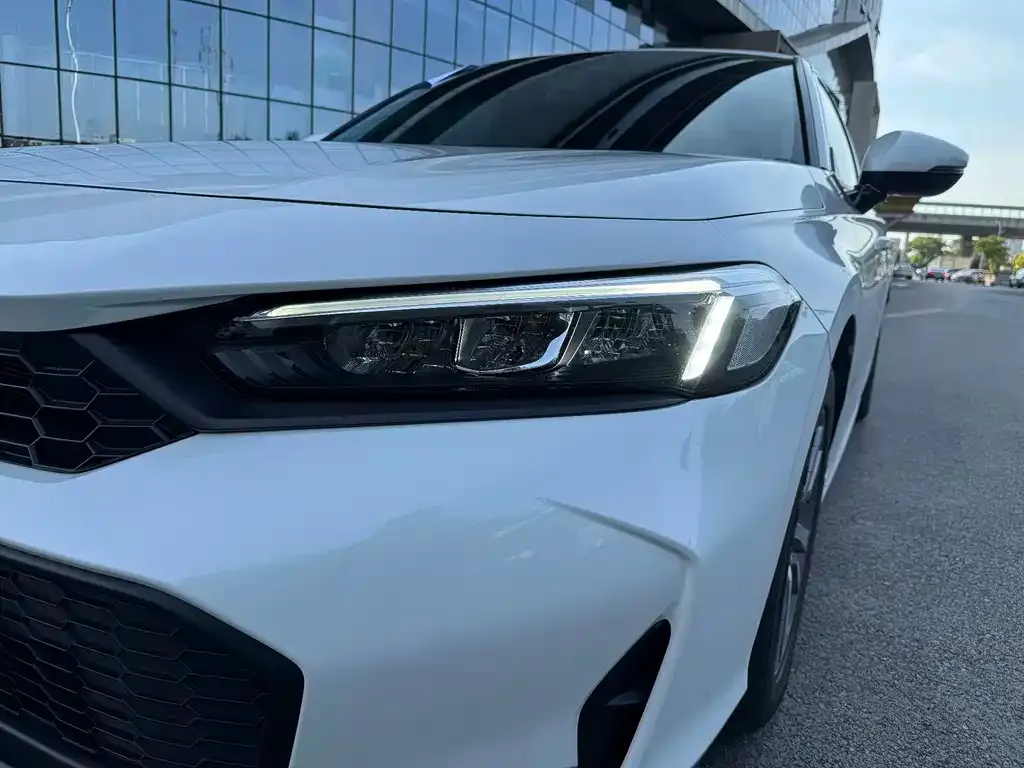 Honda Civic — фото 8