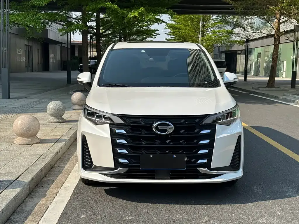 GAC Motor Trumpchi M6 — фото 10