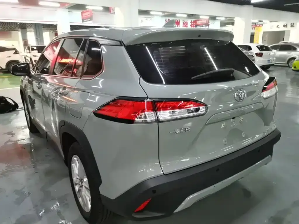 Toyota Corolla Cross — фото 10