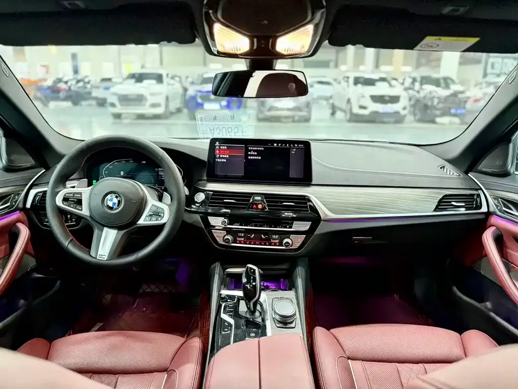 BMW 5 Series — фото 4