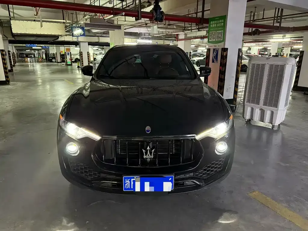 Maserati Levante — фото 4