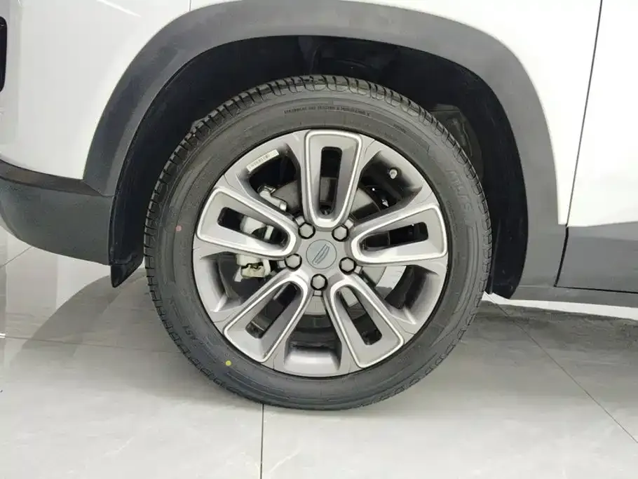 Geely Icon — фото 3