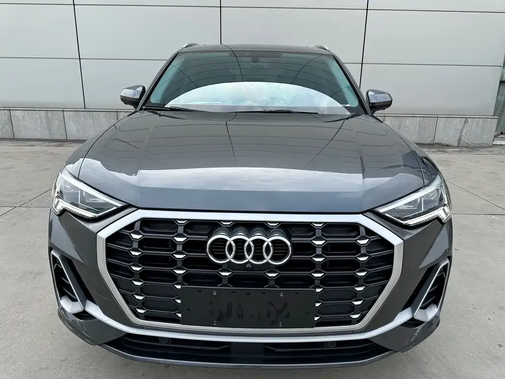 Audi Q3 — фото 10