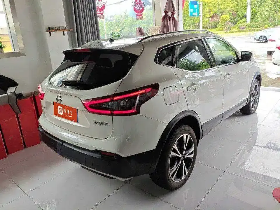 Nissan Qashqai — фото 7
