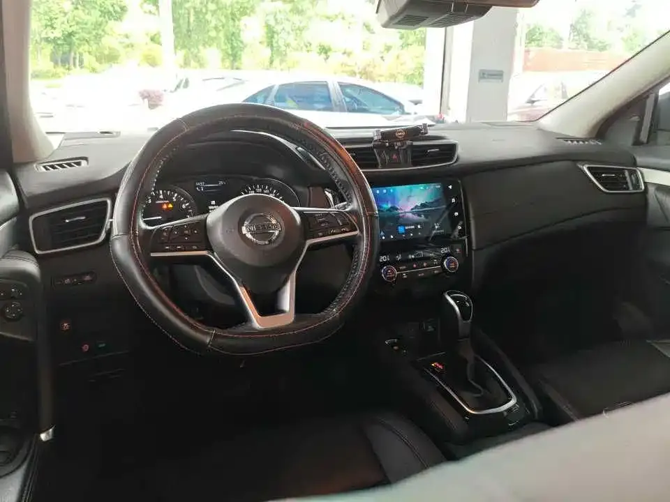 Nissan Qashqai — фото 5