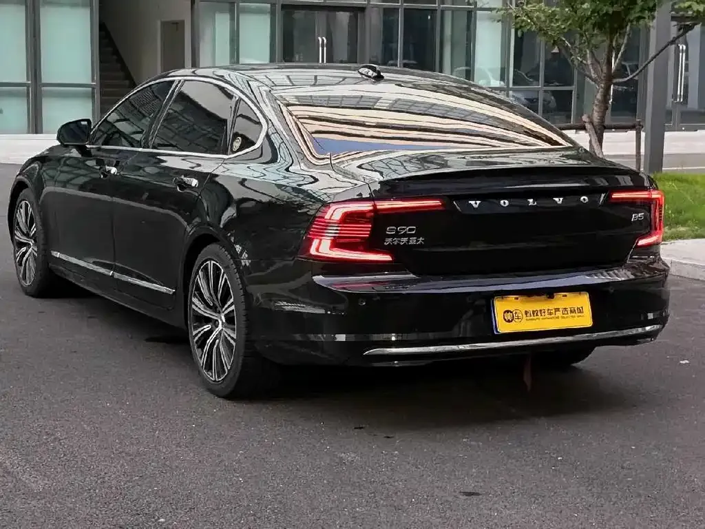 Volvo S90 — фото 2