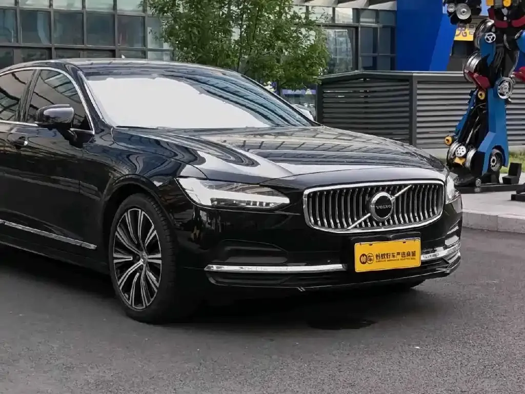 Volvo S90 — фото 9