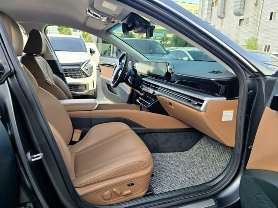 Hyundai Grandeur 2023 из KR, фото 2