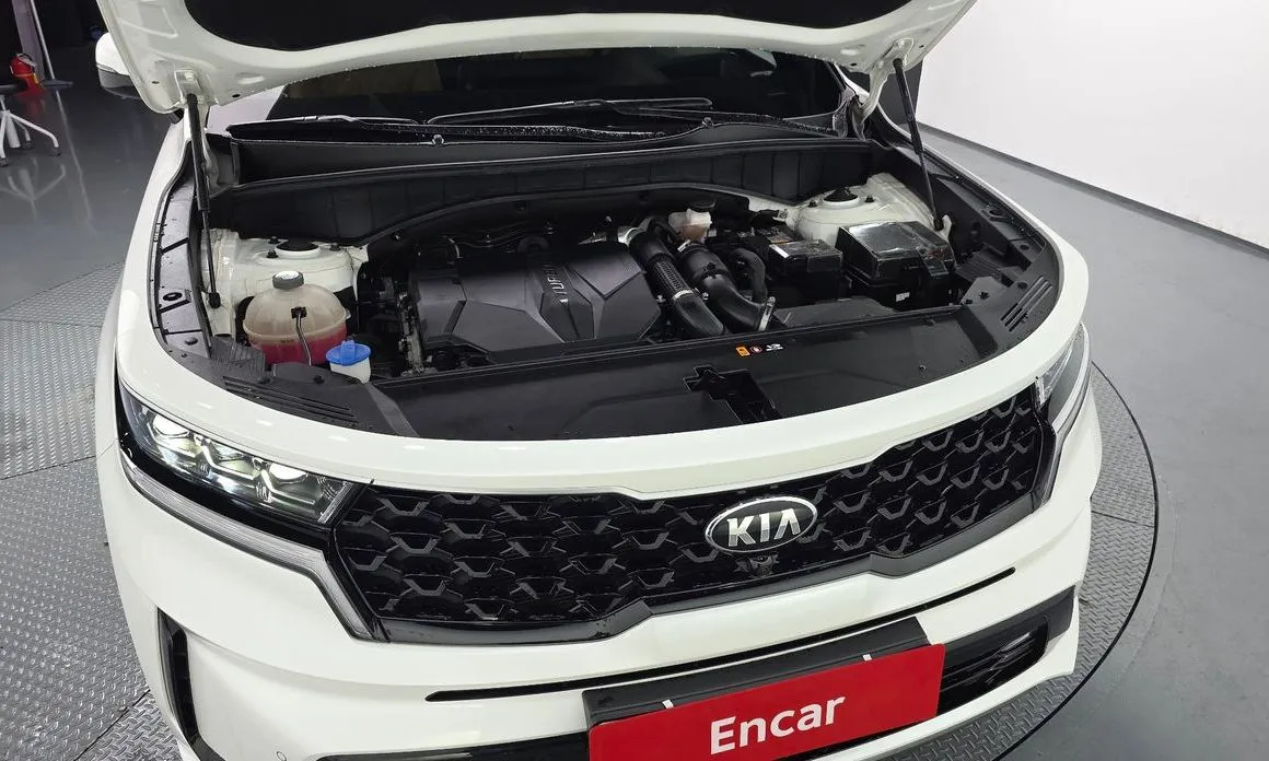 Kia Sorento — фото 10