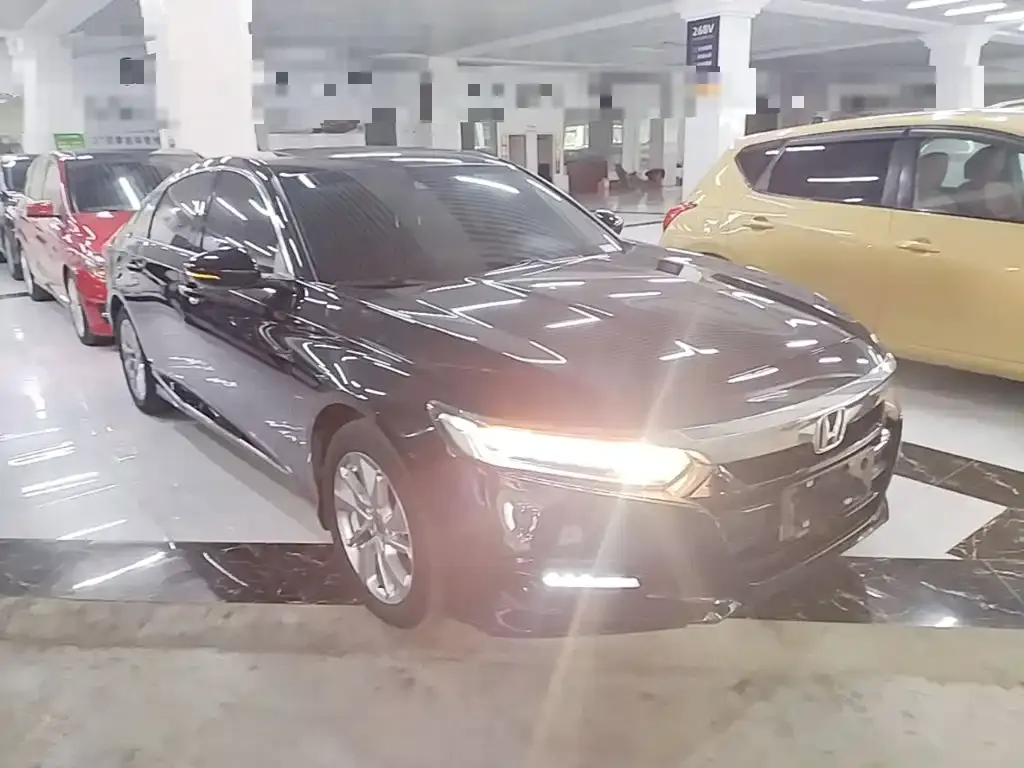 Honda Accord — фото 6