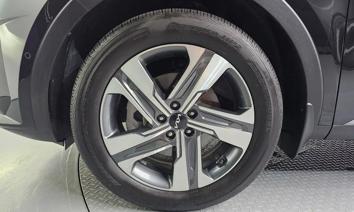 Kia Sorento — фото 8