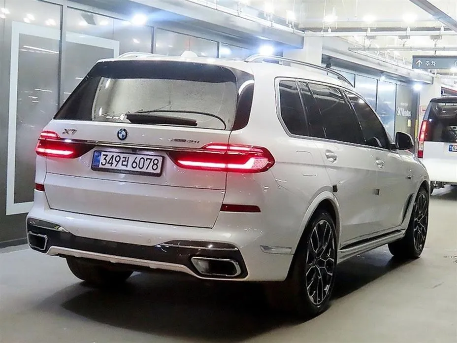 BMW X7 — фото 5