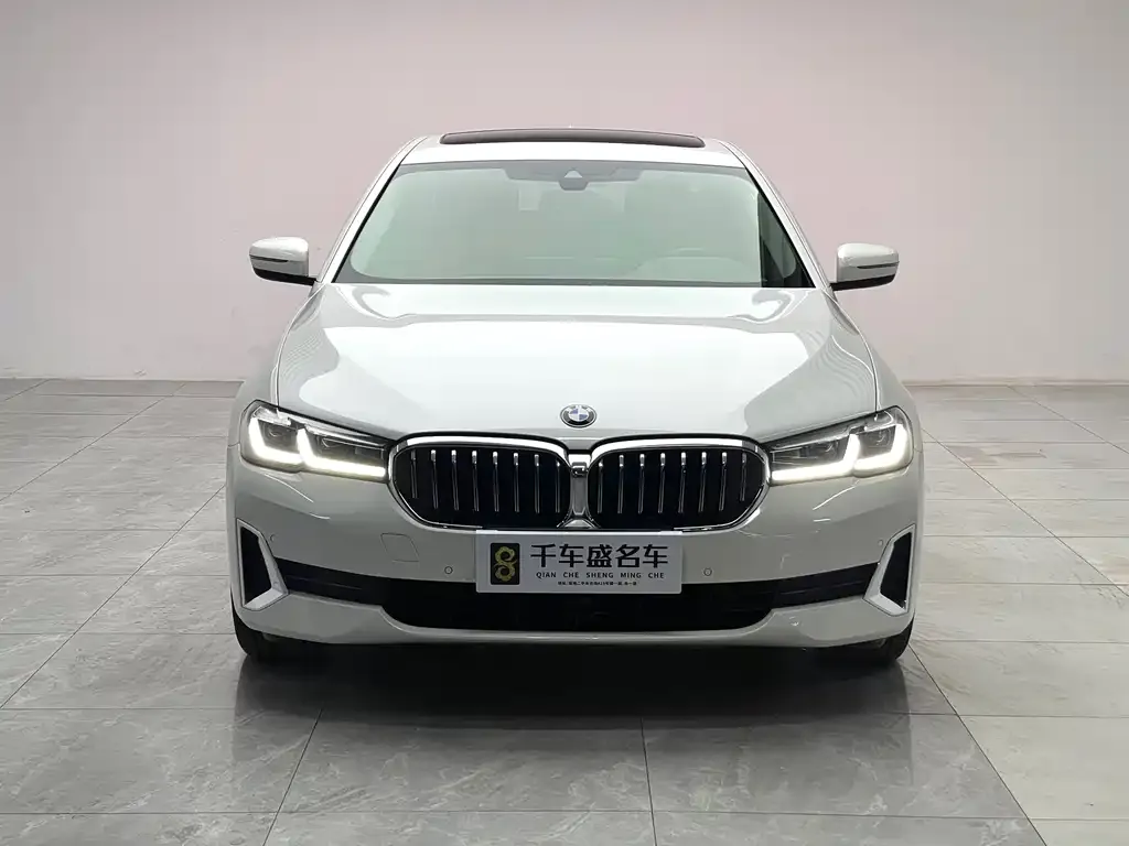 BMW 5 Series — фото 6