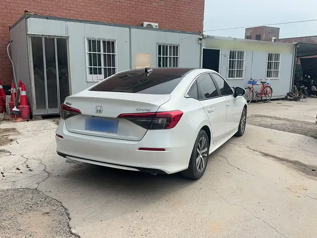 Honda Civic — фото 8