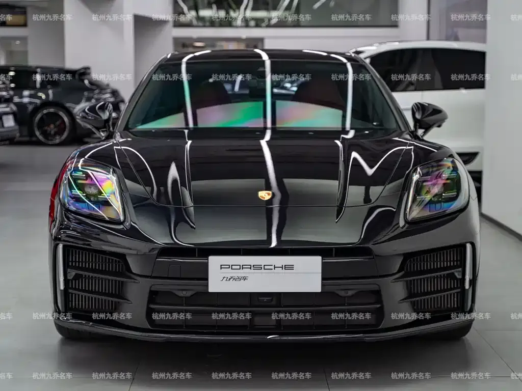 Porsche Panamera — фото 10