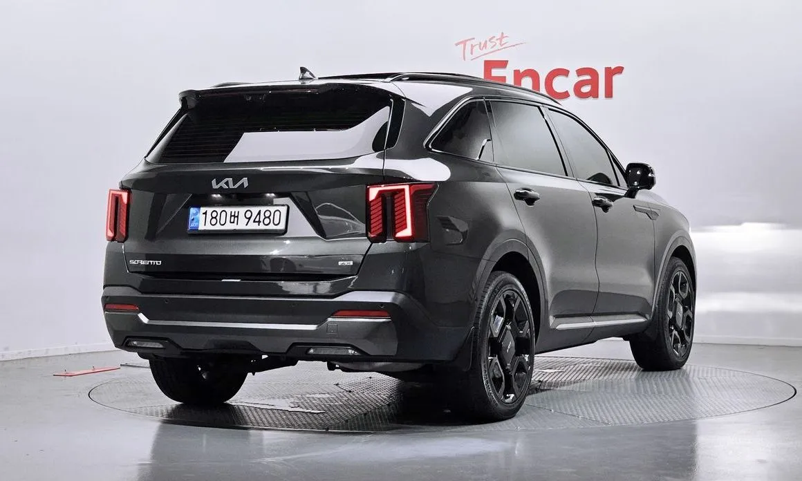 Kia Sorento — фото 6