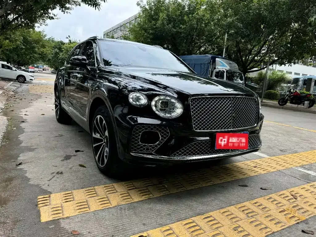 Bentley Bentayga — фото 5