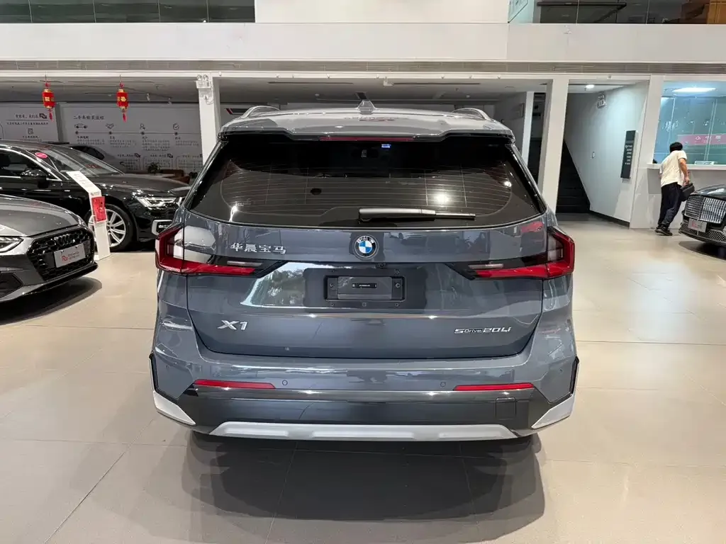 BMW X1 — фото 2