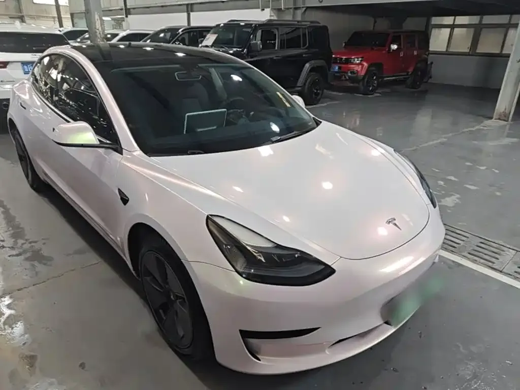 Tesla Model 3 — фото 7
