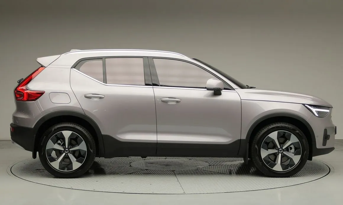 Volvo XC40 — фото 4