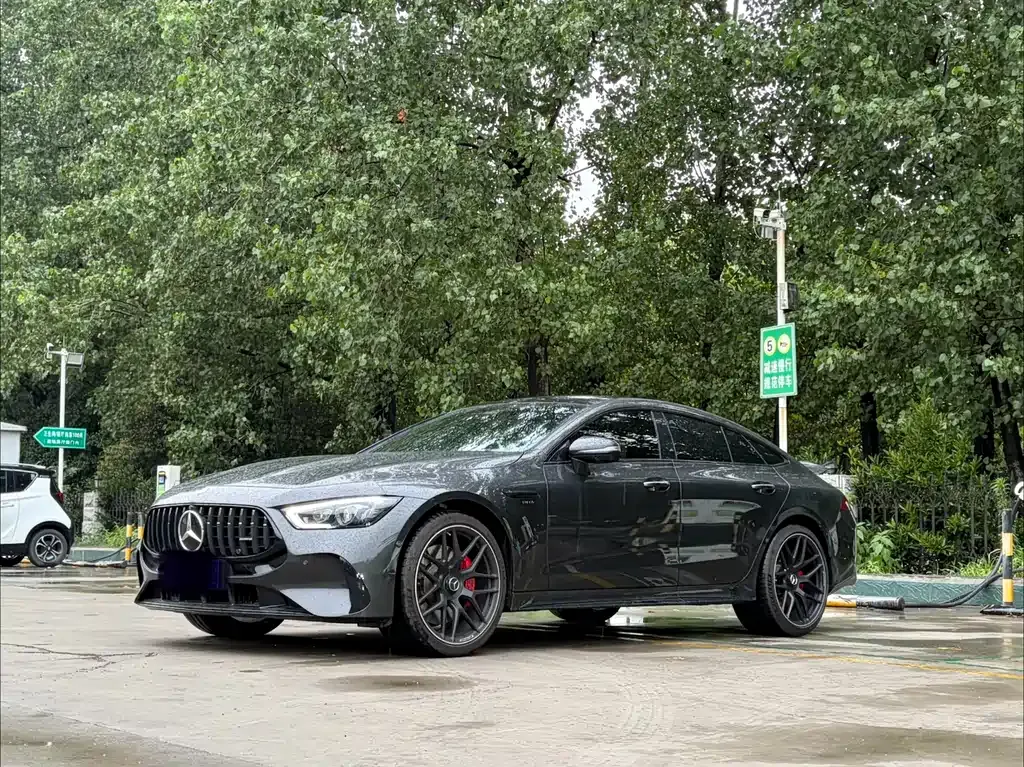 Mercedes-Benz AMG GT — фото 1