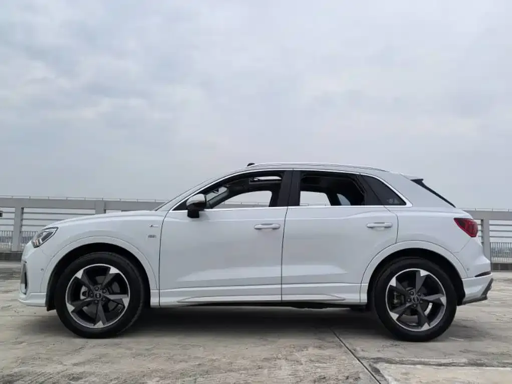 Audi Q3 — фото 4