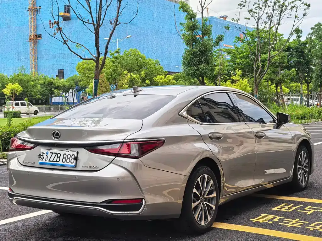Lexus ES 2024 из CN, фото 8
