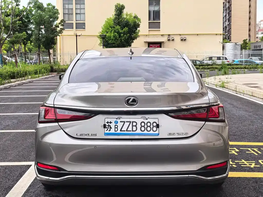 Lexus ES 2024 из CN, фото 3