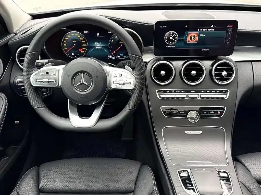 Mercedes-Benz C-Class — фото 2
