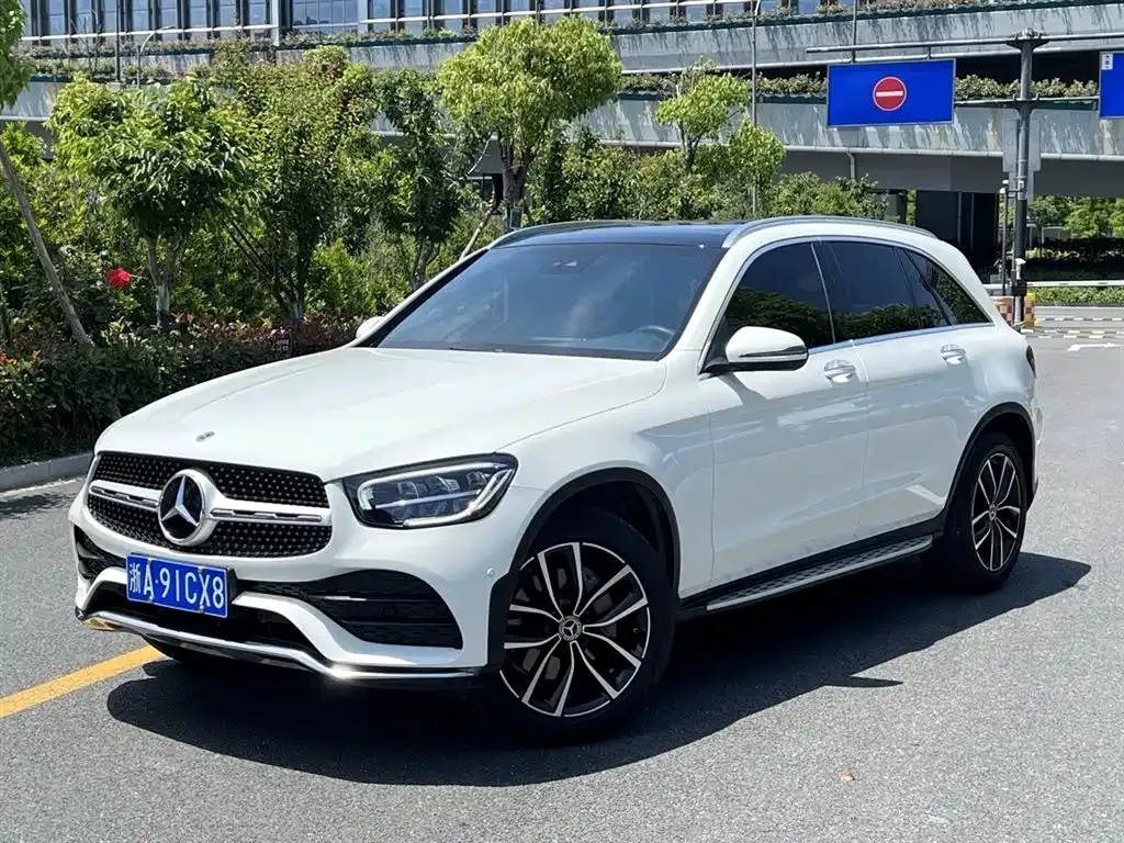 Mercedes-Benz GLC — фото 1