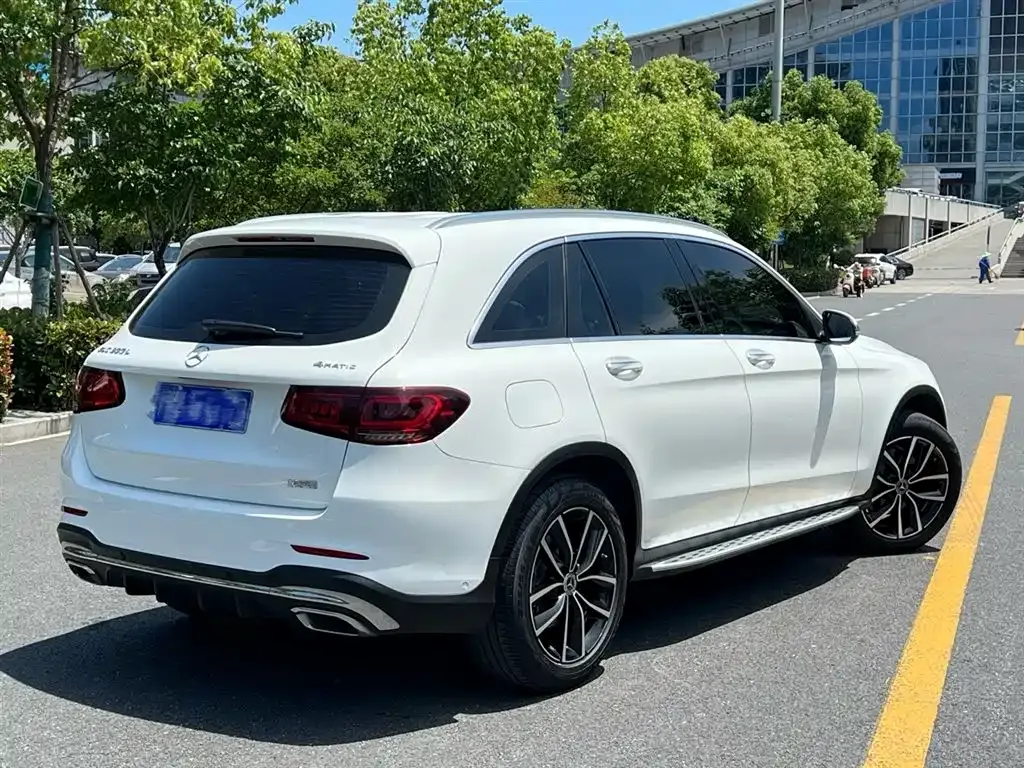 Mercedes-Benz GLC — фото 10