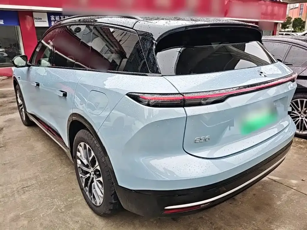 NIO EC6 — фото 10