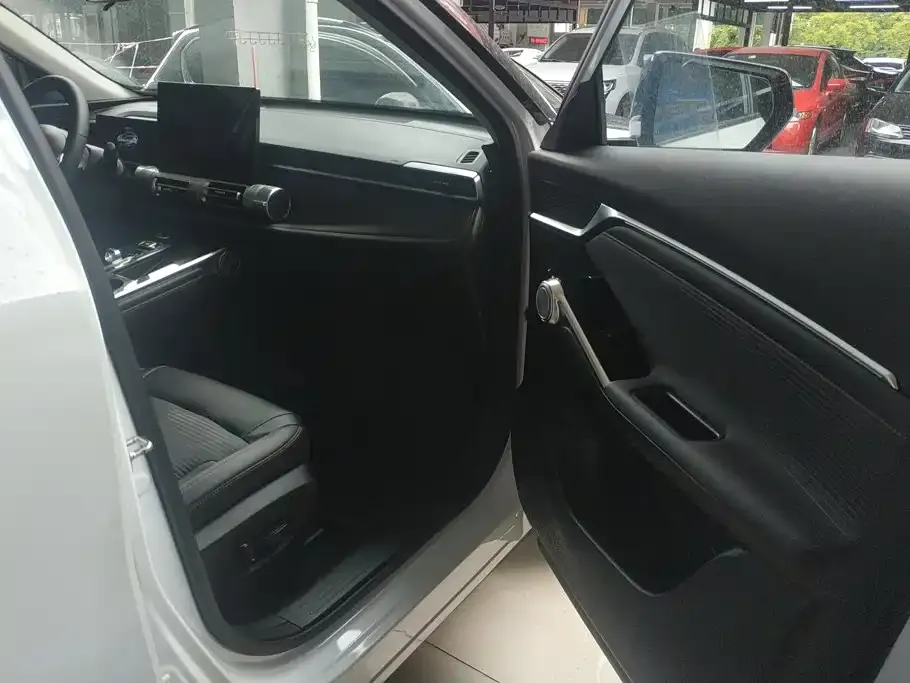 GAC Motor Shadow Cool — фото 10
