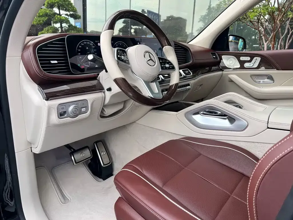 Mercedes-Benz GLS — фото 5