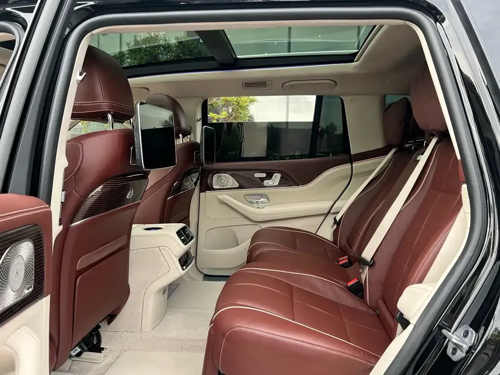 Mercedes-Benz GLS — фото 4