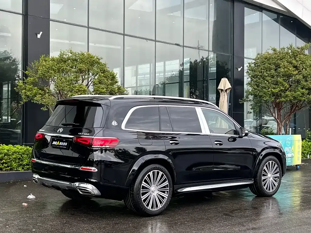 Mercedes-Benz GLS — фото 8