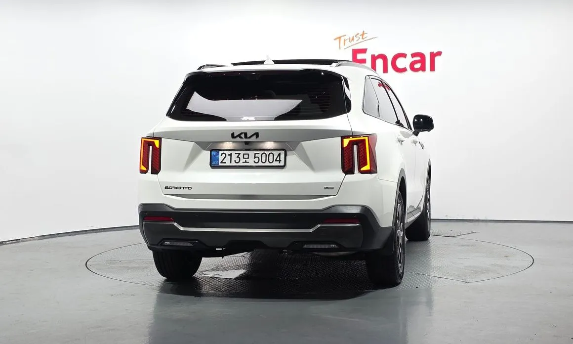 Kia Sorento — фото 7