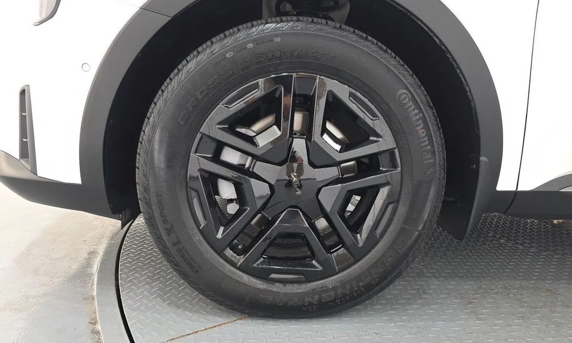 Kia Sorento — фото 5