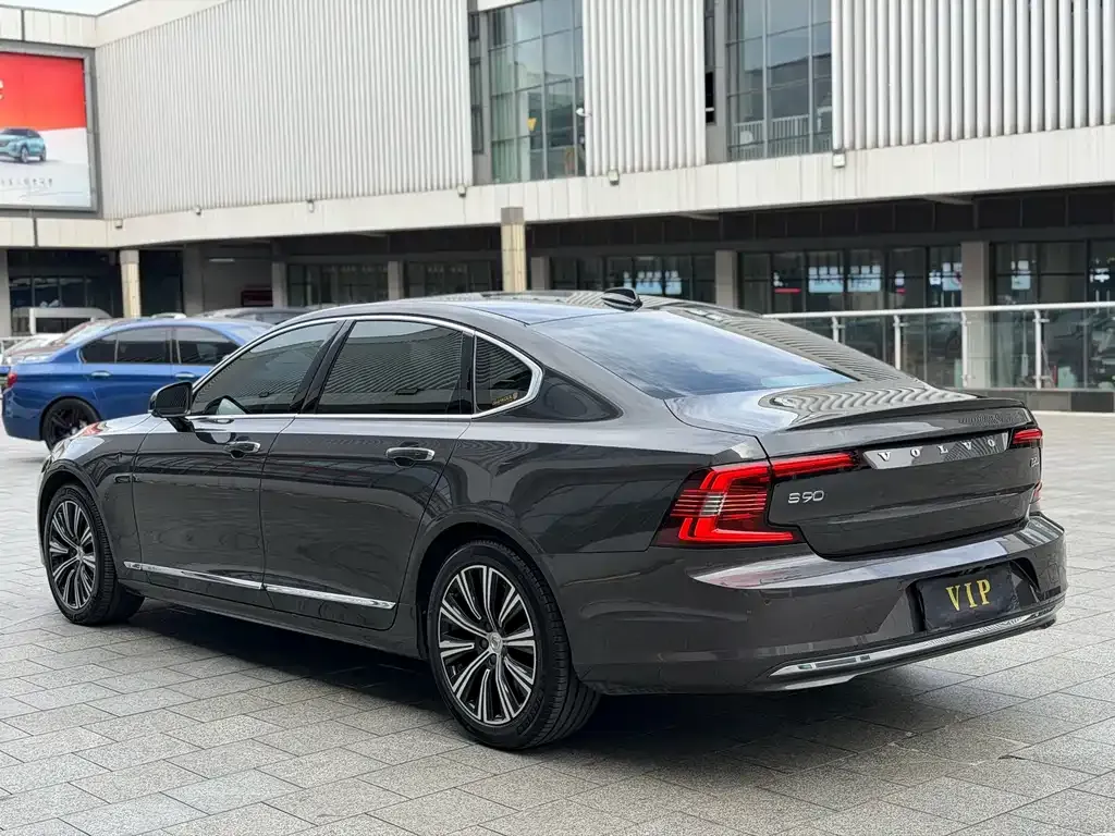 Volvo S90 — фото 5