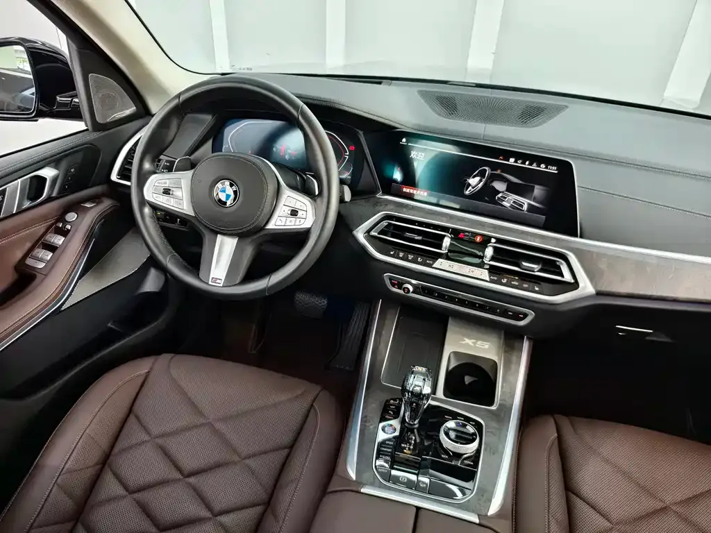 BMW X5 — фото 9