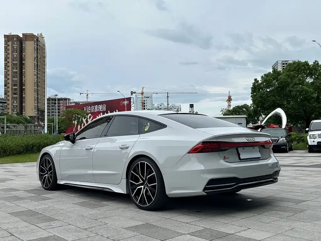 Audi A7 — фото 3