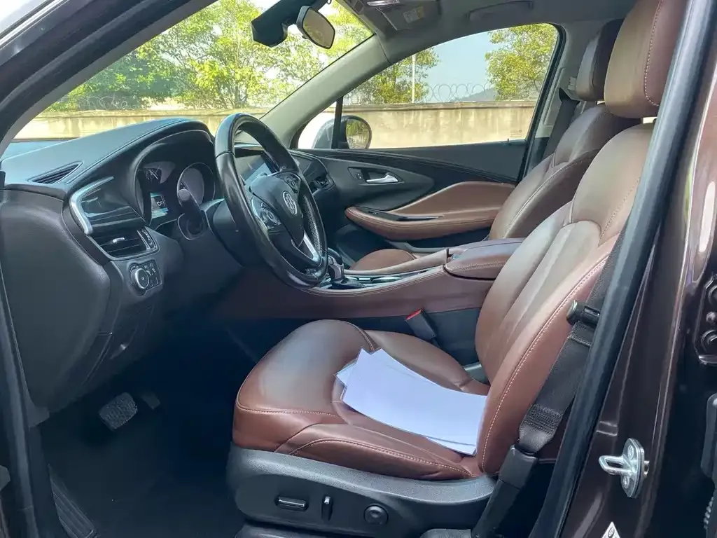 Buick Envision Plus — фото 7