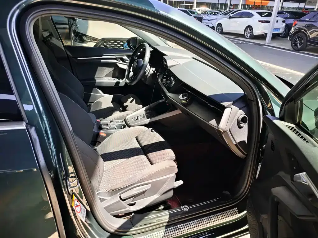 Audi A3 2022 из CN, фото 4