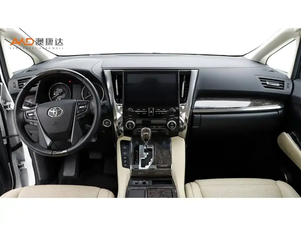 Toyota Vellfire — фото 10