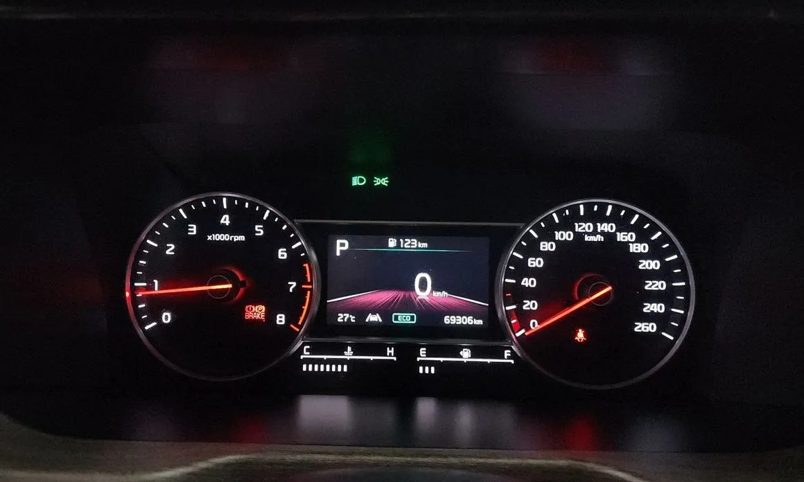 Kia Sorento — фото 6