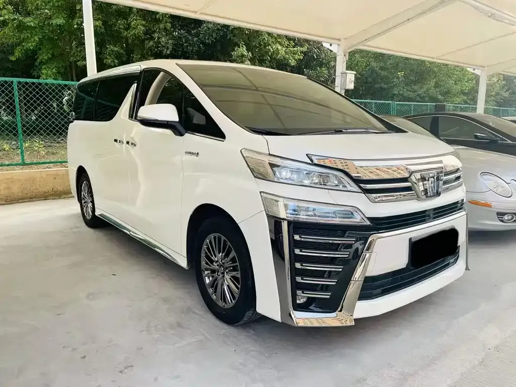 Toyota Vellfire — фото 3