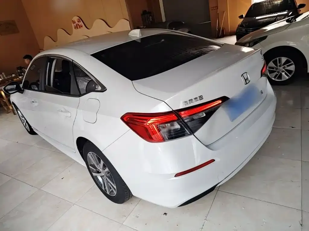 Honda Civic — фото 5