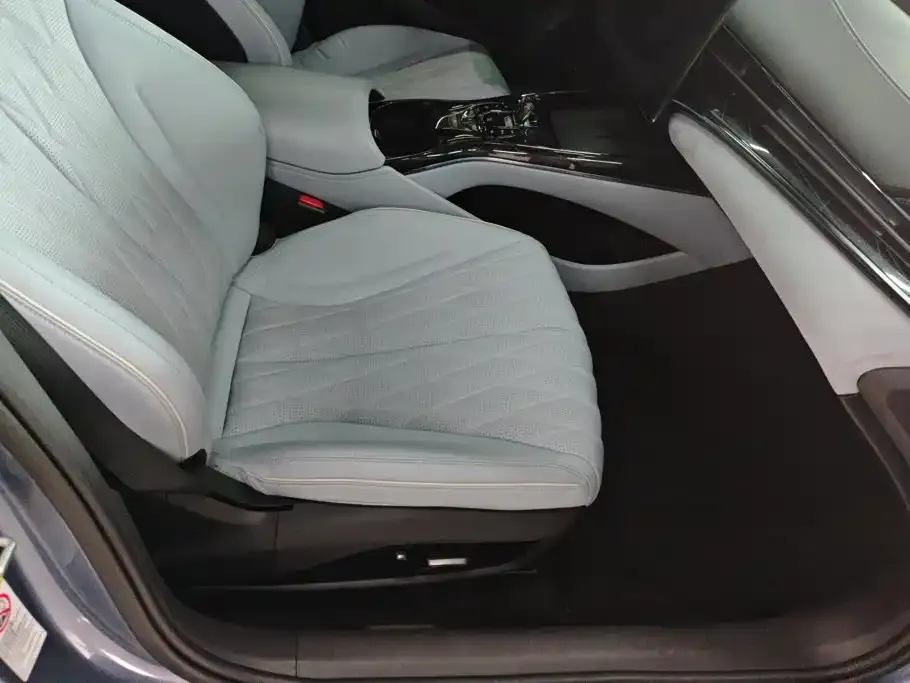 BYD Seal — фото 6